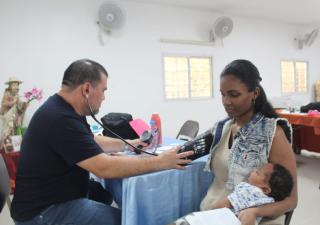 Jornada de salud beneficia cientos de moradores en  Amelia Denis de Icaza 