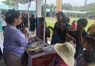 Feria de la Salud en el Centro Educativo Mariano Thomas en La Mesa