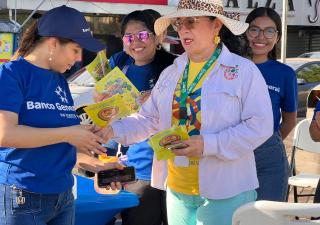 Buena alimentación, estilos de vida saludables y controles periódicos, temas dictados en caminata Susie Thayer