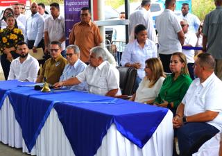 Presidente Mulino entrega orden de proceder para finalizar el hospital de Bugaba