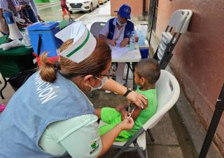 Enfermeras realizan jornada de vacunación en Santa Ana y El Chorrillo