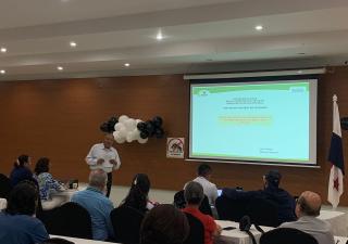 Región Metropolitana de Salud realizó reunión mensual de EGI contra el dengue 