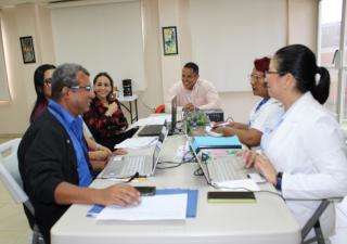 Realizan reunión mensual del comité de farmacoterapia de la Región de salud Panamá Oeste