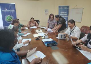 Redoblan estrategias para combatir el dengue en Colón
