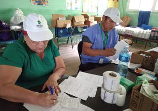 Cientos de personas acuden a la gira médica en Guayacán Bocas del Toro
