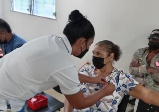 Celebran feria del adulto mayor en el centro de Salud de Lídice del distrito de Capira 