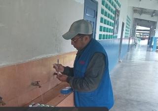 Minsa inspecciona tomas de agua en áreas afectadas por inundaciones 
