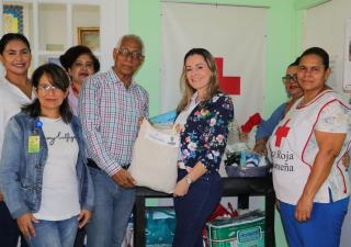 Minsa entrega insumos a Albergue del Adulto Mayor de la Cruz Roja Panameña