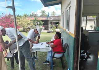 Regional de Salud de Colón incrementa giras integrales en las comunidades