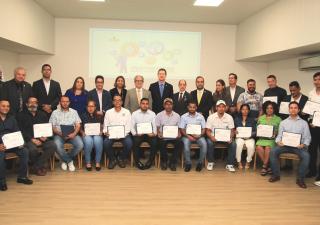 Ministro Boyd Galindo participa en la entrega de premios en el SIP 