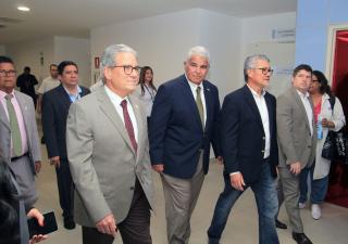 MINSA participa de recorrido en el Hospital  Pediátrico de la Ciudad  de la Salud