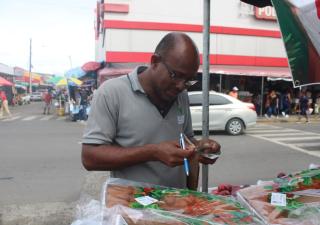 Inspeccionan puestos transitorios para expendio de alimentos en Veraguas