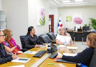 Minsa y Mides refuerzan alianzas para el beneficio de la población más vulnerable