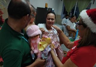 Colaboradores del Minsa realizan actividades en Nutrehogar de Changuinola