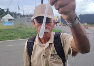 Orientan a la población sobre medidas de prevención contra el dengue