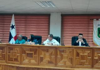 Coclé participa en sesión del Concejo Municipal