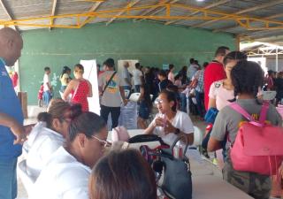 Feria de salud en Guarumal atendió a unos 300 pacientes