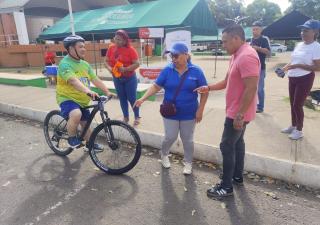Región de Salud de Panamá Oeste promueve la campaña RISA en la ciclovía del Parque Libertadores