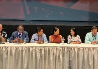 Salud participa de encuentro con empresarios de restaurantes, bares y afines de San Francisco