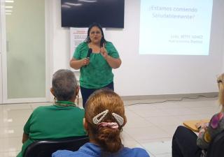 Salud capacita  a colaboradores sobre estilos de vida saludable