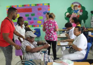 Jornada de salud beneficia cientos de personas de la comunidad de Cerro Viento Rural en Rufina Alfaro