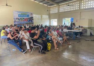 Manipuladores de alimentos en la isla de Taboga y en la ciudad se benefician con carné blanco y verde
