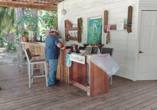 Minsa inspecciona puestos de alimentos en Isla Colón, Bocas del Toro 