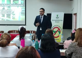 Capacitan a funcionarios que apoyan el programa de Salud Penitenciaria de la Región Metropolitana