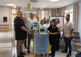 Provisión de servicios hace entrega de equipos en el Hospital Joaquin Pablo Franco Sayas