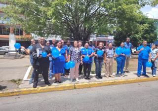 Minsa participa en cadena humana en concienciación sobre autismo en Colón