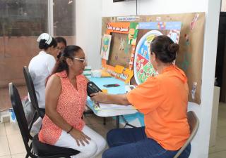 Implementan programa para reducir la obesidad en los funcionarios de la Región de Salud de Panamá Norte