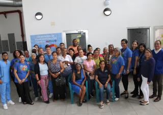 Capacitan a 25 cuidadores familiares para fortalecer su salud física y emocional