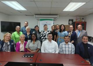 Médicos de la Región Metropolitana de Salud conmemoran su día