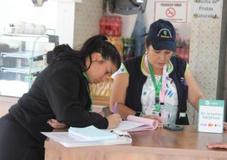 Minsa realiza operativos en establecimientos de expendios de alimentos en los Andes #2