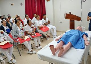 Región de Salud de Coclé actualiza a técnicos de enfermería en el cuidado del paciente