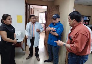 Ministro de Salud Fernando Boyd Galindo asiste al Centro de Salud de Boquete