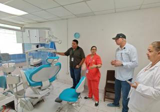 Director Regional de Salud verifica condiciones en centros y subcentros de comunidades santeñas