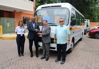  Región de Salud de Panamá Norte adquiere nuevo vehículo con capacidad de 30 pasajeros 
