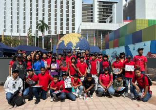 Adolescentes del Programa de Atención Integral en San Miguelito participan en la Feria del Libro