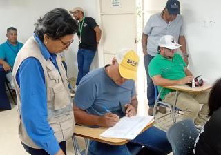 Minsa  capacita a propietarios de establecimientos de alimentos en Coclé