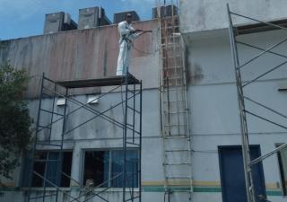 MINSA y CONADES realizan limpieza y mantenimiento en el Minsa-Capsi de Pedasí