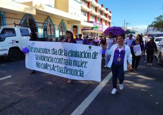 Participación de Minsa en el  desfile contra la violencia hacia la mujer en Chiriquí 