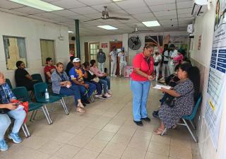  Región Metropolitana de Salud conmemora el Día Mundial contra el Cáncer