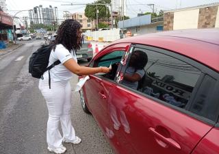 Centro de Salud de Pueblo Nuevo promueve la prevención del dengue con cadenas humanas y volanteo