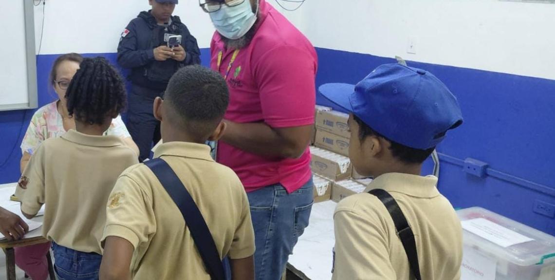 Tour Firmeza en Colón