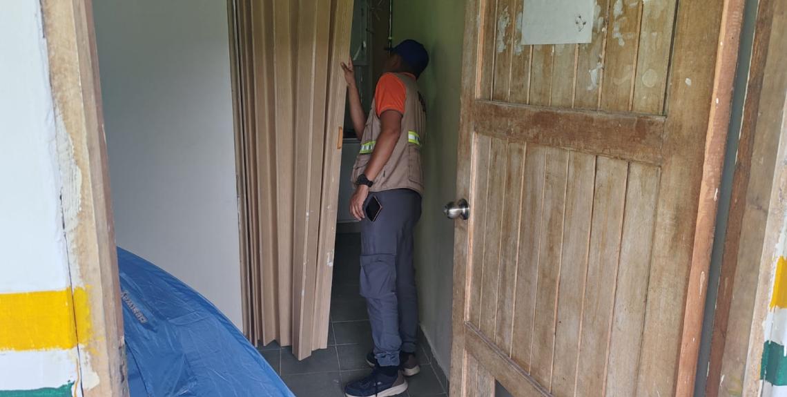 Minsa entrega 85 mosquiteros y agua a moradores de El Bajito de San Miguel en Penonomé
