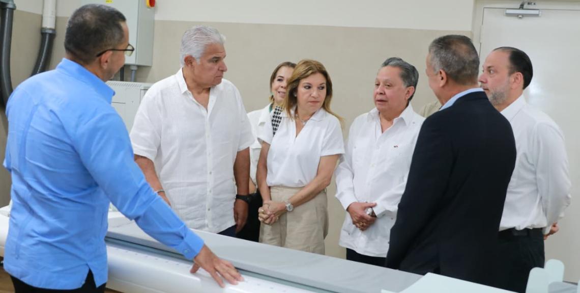 Presidente Mulino inaugura Centro de Oncología y Medicina Nuclear de Bugaba para acercar tratamientos contra el cáncer a más de 600 mil personas
