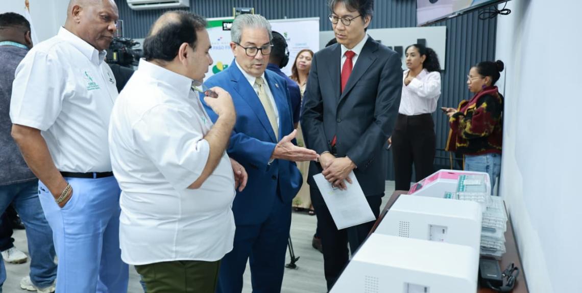 Minsa recibe donación de equipos de prediagnóstico del Cáncer Cervicouterino